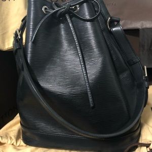 Louis Vuitton Noé Epi Leather Noir